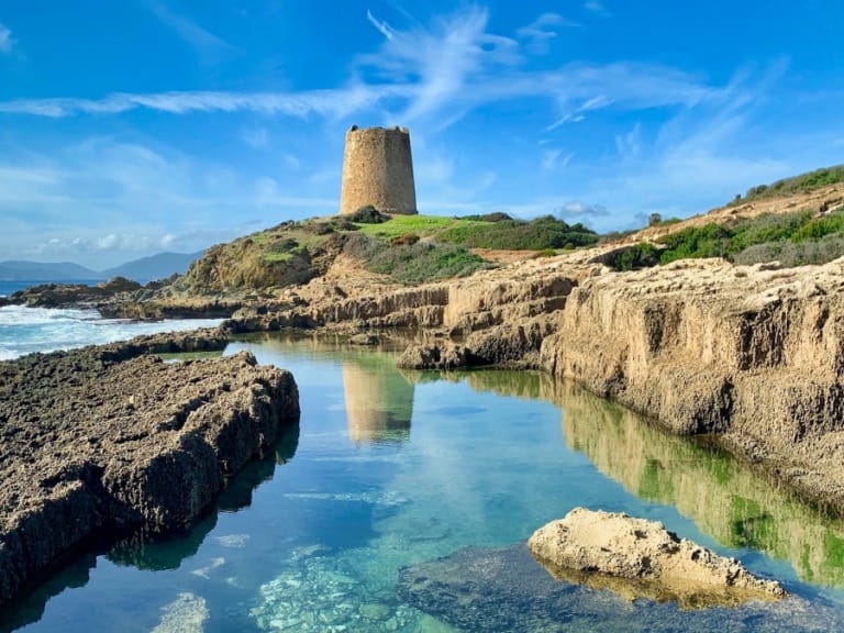 Natuurlijk zwembad op Sardinië bij Domus de Maria - Tristan Mimet